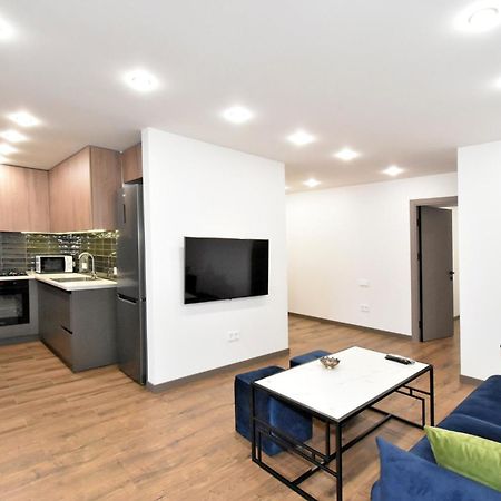 Beautiful Apartment Near The Republic Square เยเรวาน ภายนอก รูปภาพ
